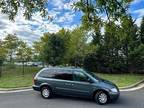 2005 Chrysler Town & Country