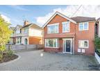 4 bedroom detached house for sale in Perrys Lane, Wroughton, Swindon, SN4