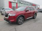 2024 Nissan Pathfinder Red, new