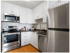 Rent a 1 room apartment of 527 m² in Ottawa (1971 St. Laurent Boulevard