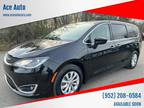 2018 Chrysler Pacifica Black, 69K miles