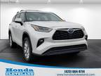 2022 Toyota Highlander Hybrid White, 45K miles