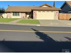 142 Hillview Dr, Vacaville, CA 95688