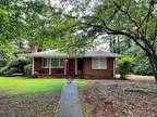 5621 Zanola Dr SW, Mableton, GA 30126