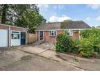 2 bedroom bungalow for sale in Hampshire, GU35 - 35884787 on