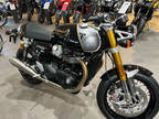 2024 Triumph Thruxton RS