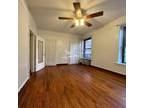 Rental listing in Upper West Side, Manhattan. Contact the landlord or property