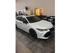 2022 Toyota Avalon White, 21K miles