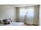 Rent a 2 room apartment of m² in Barrington (2-75 Oak Park Walk, Canada)