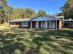 75 Reeves Drive Columbus, MS