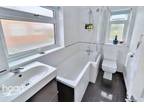 3 bedroom detached house for sale in Oak Road South, Hadleigh - 34986463 on