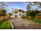 3 bedroom detached house for sale in Andlers Ash Road, Liss, Hampshire, GU33