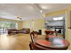 1000 Crestwood Ct S #1013, Royal Palm Beach, FL 33411