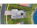 2867 Blossom Ct, Naples, FL 34120