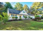 33 Brentwood Dr, Avon, CT 06001