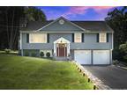 6 Marvin Pl, Bethel, CT 06801