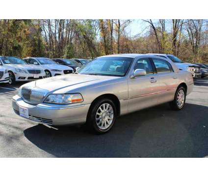 2007 Lincoln Town Car for sale is a Silver 2007 Lincoln Town Car Car for Sale in Stafford VA