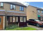 3 bedroom semi-detached house to rent in Blacks Close, Waddington