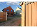 4 bedroom detached house to rent in Holt Road, Horsford NR10 - 36112368 on