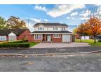 5 bedroom detached house for sale in Range Meadow Close, Leamington Spa -