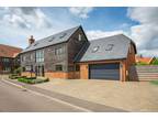6 bedroom detached house for sale in Kiln Drive, Woodnesborough