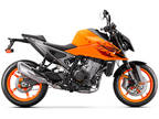 2024 KTM 990 Duke