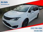 2020 Chrysler Pacifica White, 36K miles