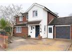 4 bedroom detached house for sale in Acorn Road, North Walsham - 34842133 on