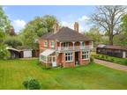 4 bedroom detached house for sale in Berkshire, RG41 - 35330904 on