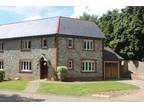 3 bedroom semi-detached house for sale in Storrington/Thakeham borders -