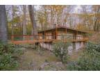 19 Pine Woods Rd, Hyde Park, NY 12538