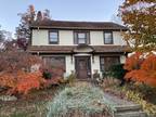 9 Rusling Pl, Bridgeport, CT 06604