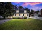 19 Lakeview Ave, Poughkeepsie, NY 12603