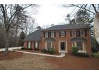 $2,000/mo 4 beds 2 baths 2,813 sqft - Marietta, GA