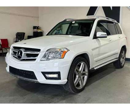 2011 Mercedes-Benz GLK-Class for sale is a White 2011 Mercedes-Benz GLK-Class Car for Sale in Sacramento CA