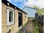 1 bedroom terraced house for sale in Manchester Road, Huddersfield, HD4