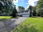 10 Evergreen Dr, Lincoln Park, NJ 07035