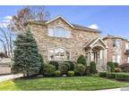 19 W Van Ness Ave, Rutherford, NJ 07070
