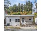 321 W Oakland Ave, Oakland, NJ 07436