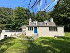 316 Kinnelon Rd, Kinnelon, NJ 07405