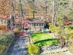 198 Bearfort Rd, West Milford, NJ 07480