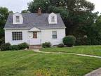 2453 31st Street Ct, Moline, IL