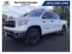 2017 Toyota Tundra SR5 5.7L V8