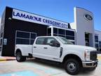 2023 Ford F-350 White, 32 miles