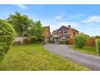 4 bedroom detached house for sale in Princes Risborough, HP27 - 35516304 on