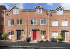 4 bedroom town house for sale in Blackthorn Drive, Lindley, Huddersfield, HD3