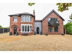 4 bedroom detached house for sale in Rosedale, New Hall Avenue