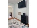 Apt B 39 Pine St