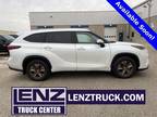 2022 Toyota Highlander White, 39K miles