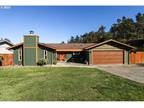 1823 Ash ST, North Bend OR 97459